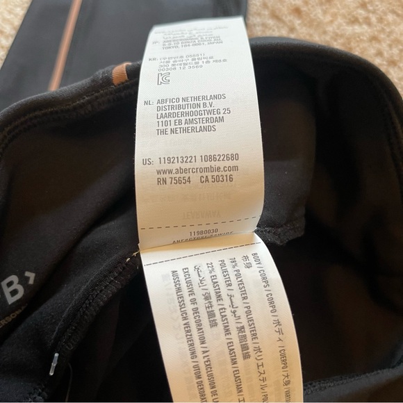 NWT Abercrombie YPB sculptLUX Curve Love 7/8 Length Leggings Black Onyx XS - Picture 8 of 8